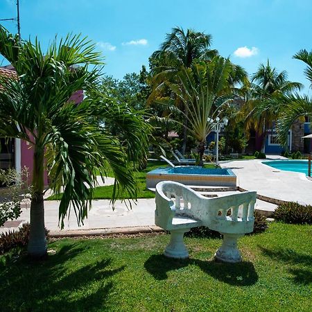 Hotel Suites Paraiso Merida Ngoại thất bức ảnh